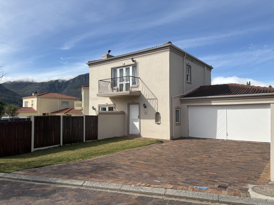 4 Bedroom Property for Sale in Kronenzicht Western Cape